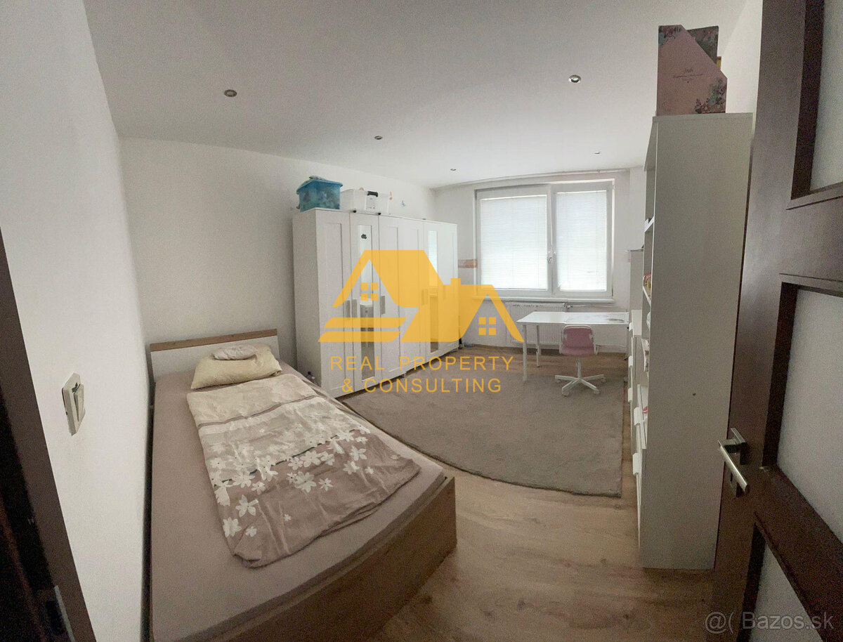 ExkluzívnePredám 3 izbový byt s 2 balkónmi v Nových Zámkoch - 5