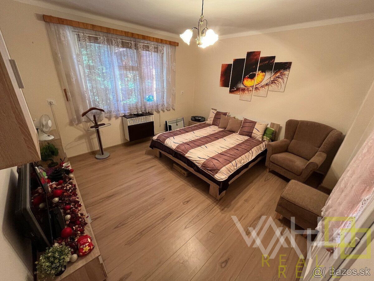 Veľký pozemok až 1699m2, samostatne stojaci RD, všetky IS, H - 5