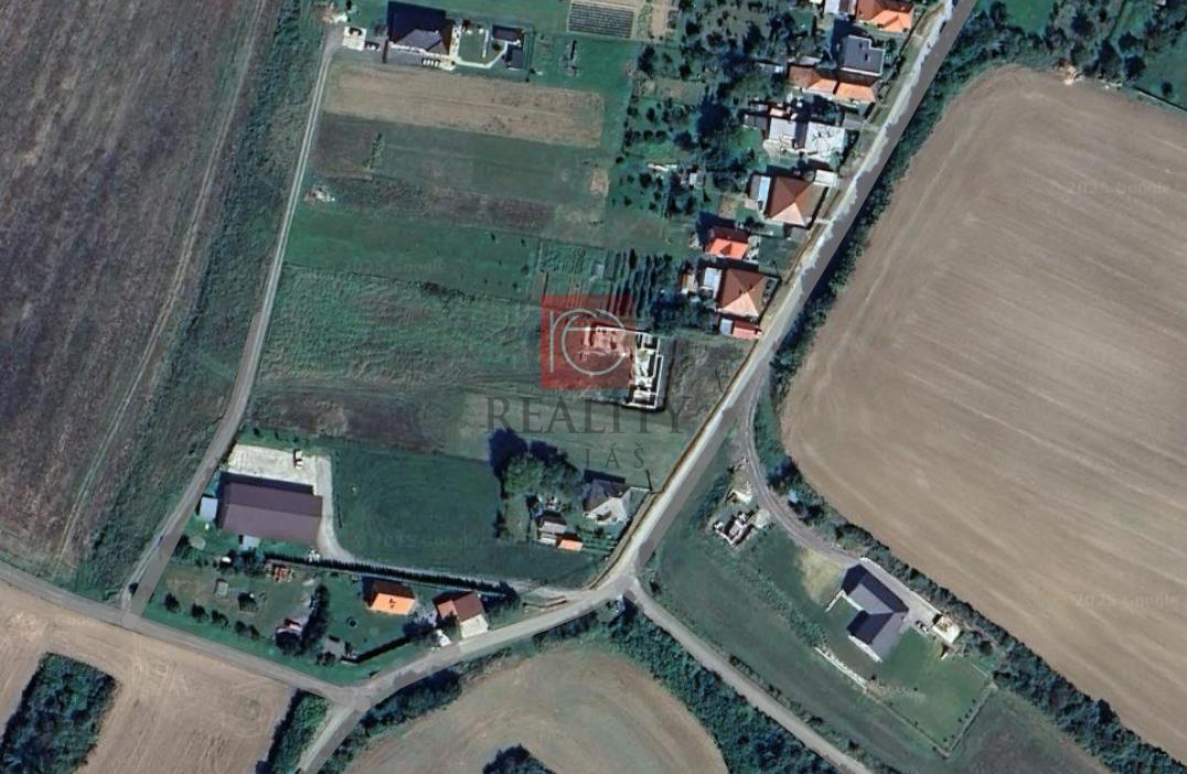 NA PREDAJ stavebné pozemky pre RD Nevidzany - 5