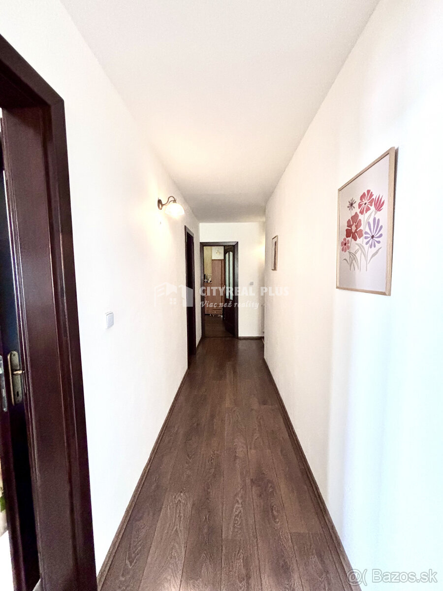 Ponúkame Vám na predaj 5 izbový rodinný dom v obci Bajč - 5