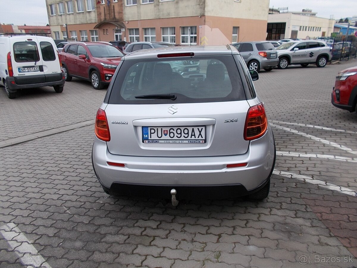 Suzuki SX4 1,5 2WD 5MT GLX - 5