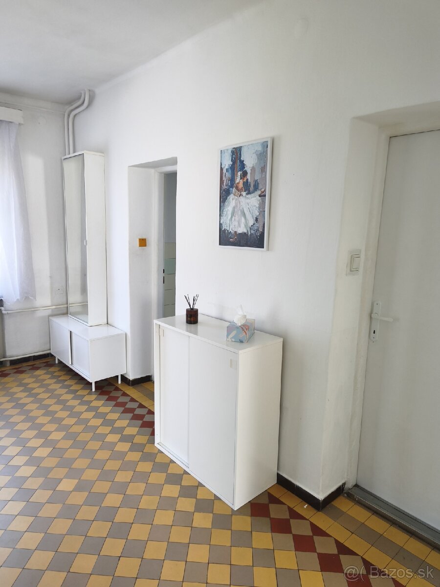 Prenájom domu blízko centra Zlaté Moravce - 5