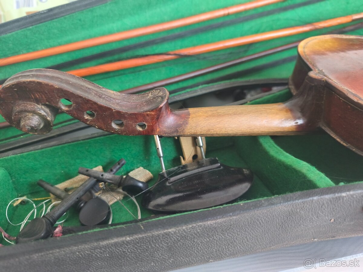 Predám celé husle cca 80 rokov. - 5