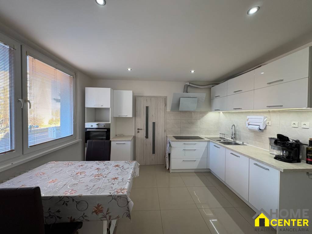 REZERVOVANÝ prenájom zrekonštruovaného 3 izbového bytu, ul. - 5