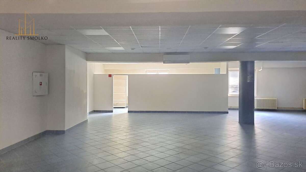 Obchodný priestor v centre mesta Humenné-prenájom - 5