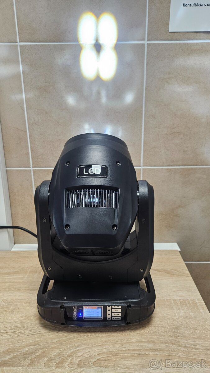 Rotačná hlava Wash-bee eye RGBW 2v1 zoom-fokus - 5