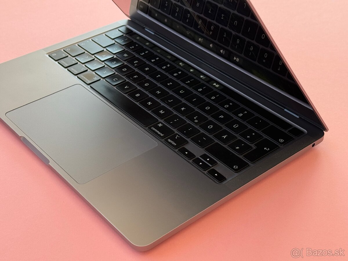 MacBook Pro 13 M1 8GB / 256GB - 5