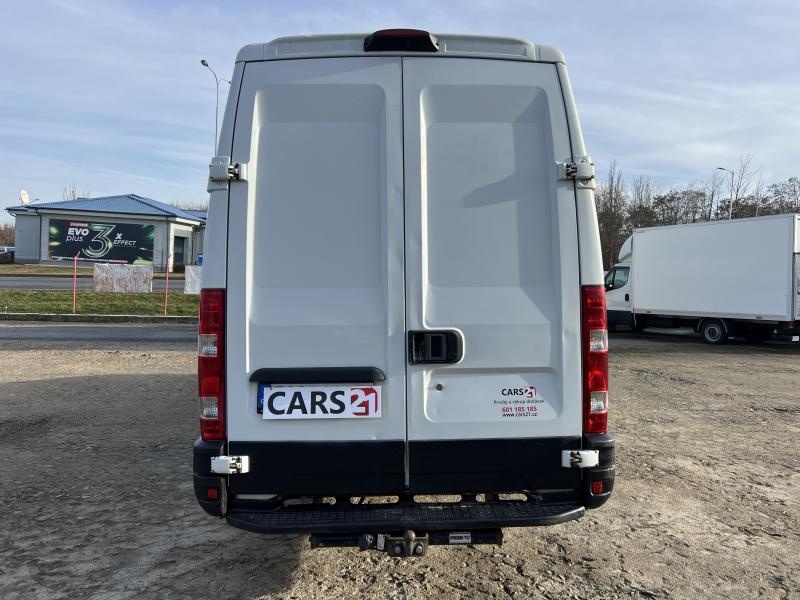 Prodám 2.3HPT. 93kw. 35S13. 6 míst.Tažné zař.: 3.500kg. - 5