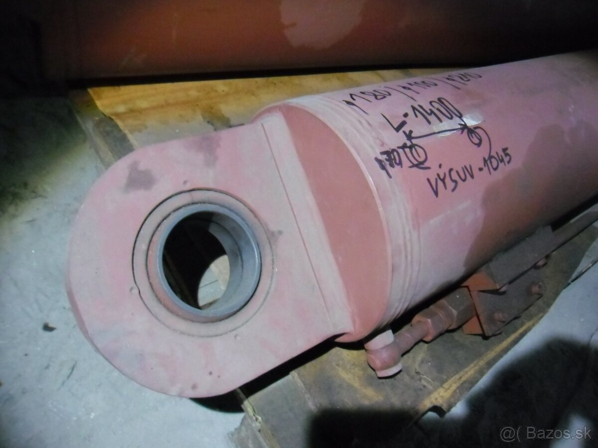 Predám dva silné hydraulické valce - 5