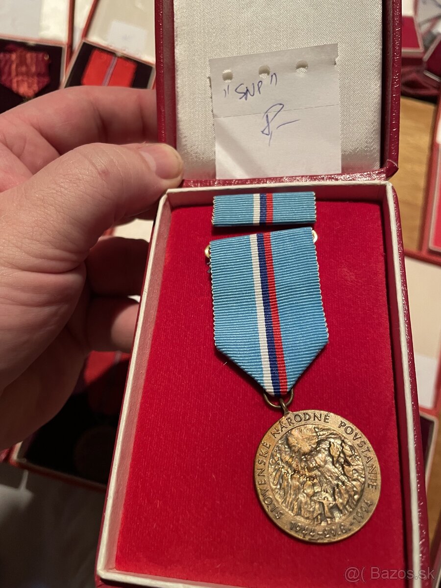 Vojenske odznaky 18 (Medajle - SNP) - 5