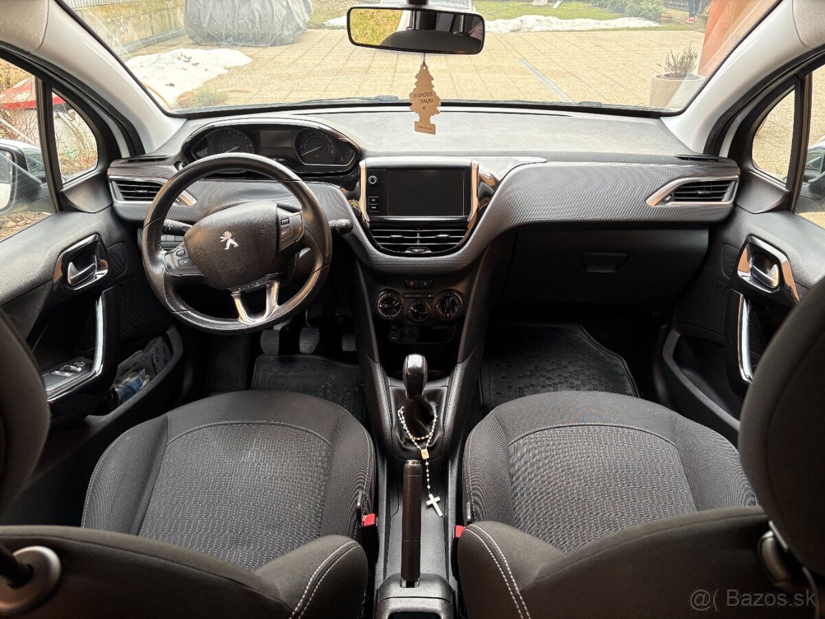 Peugeot 208 1.2 PureTech - 5