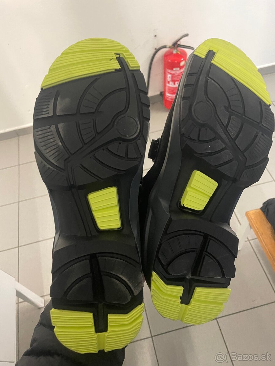 Pracovna obuv uvex - 5