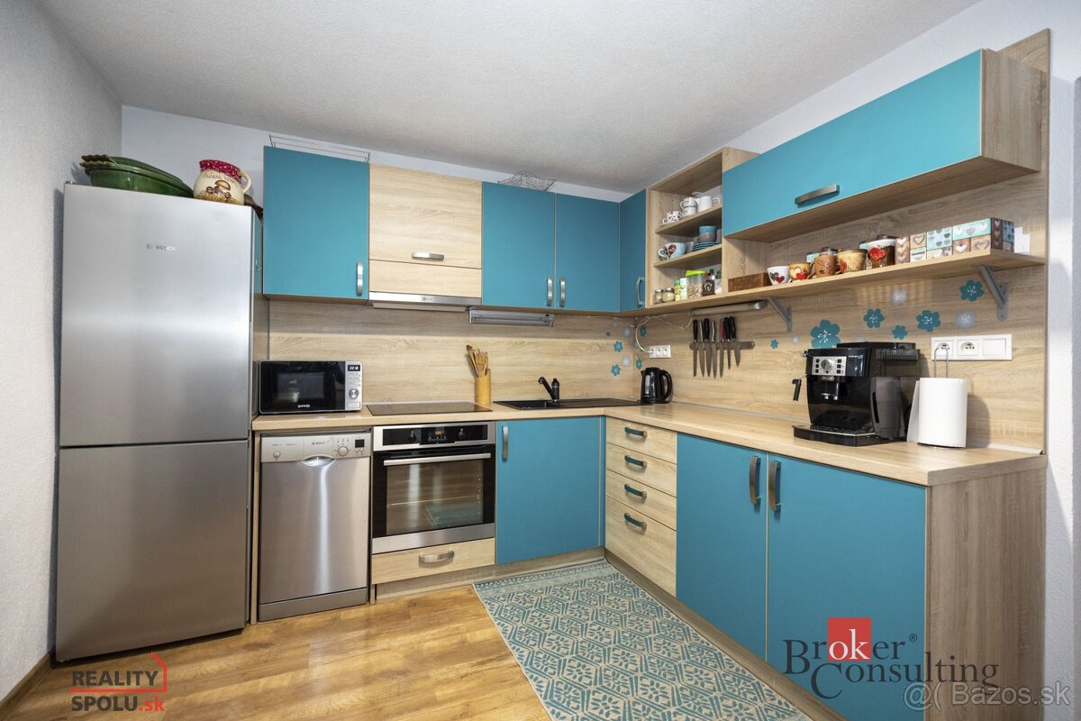 Na predaj kompletne zrekonštruovaný rodinný dom so záhradou - 5