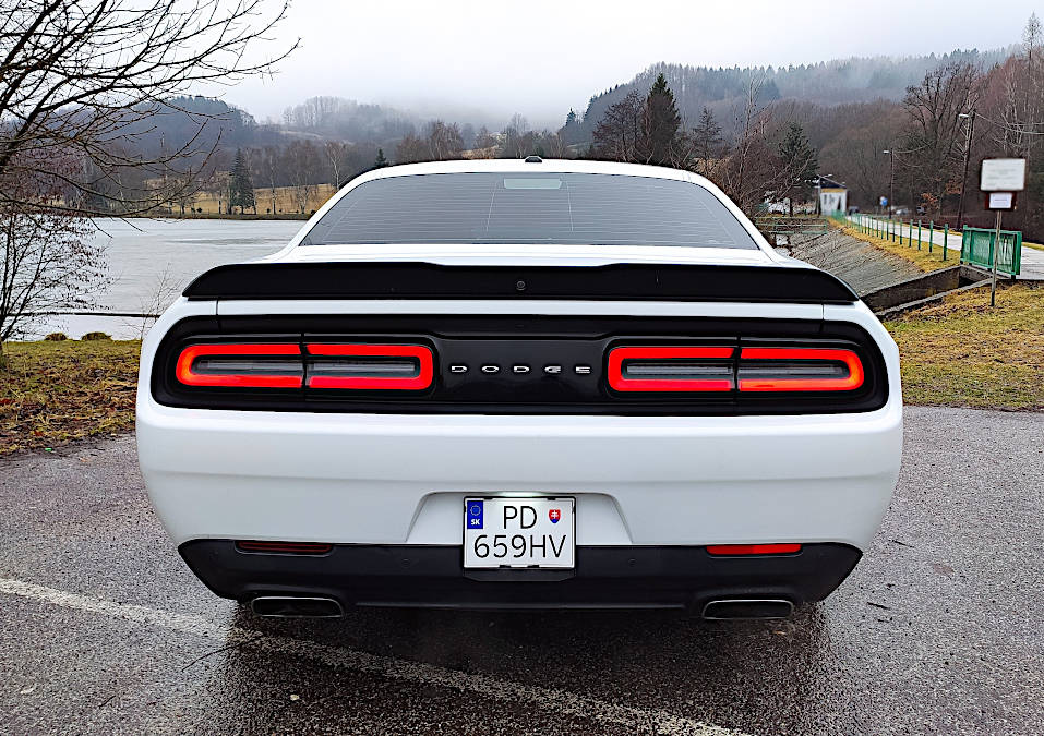 Dodge Challenger R/T - 5