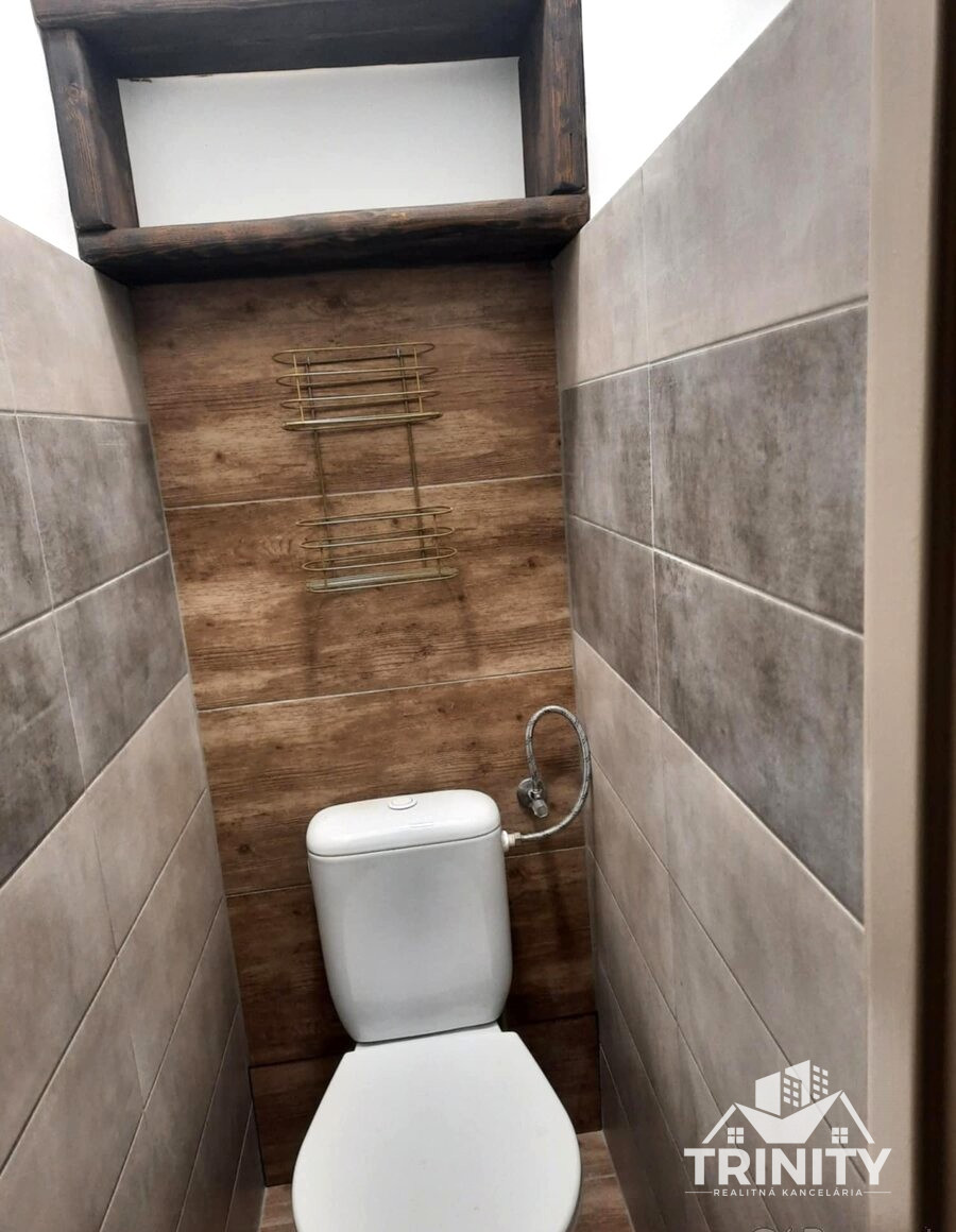 Na predaj 3-izbový byt s balkónom v meste Hurbanovo - 5