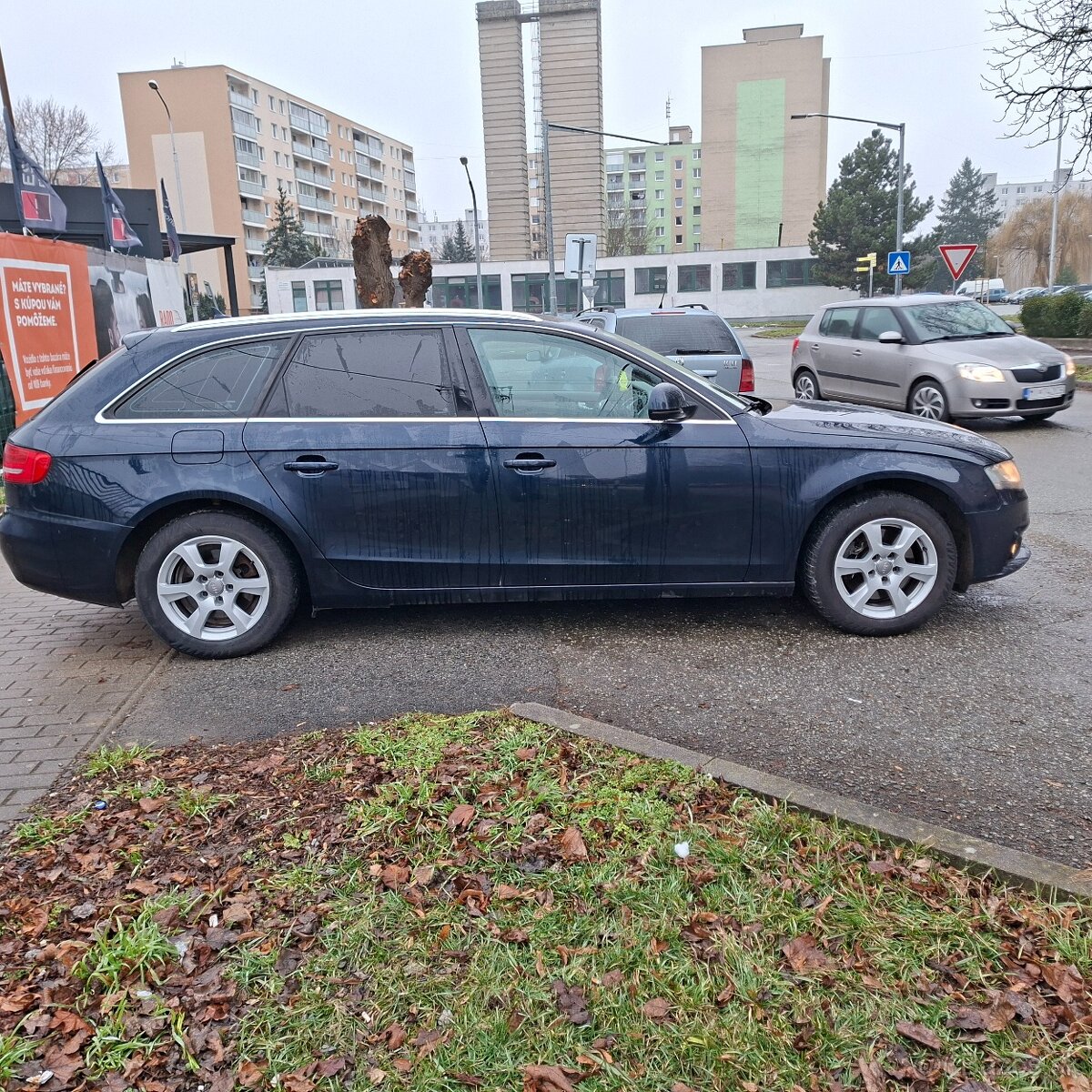 Audi A4 Avant 2.0 TDI 105 KW Manuál - 5