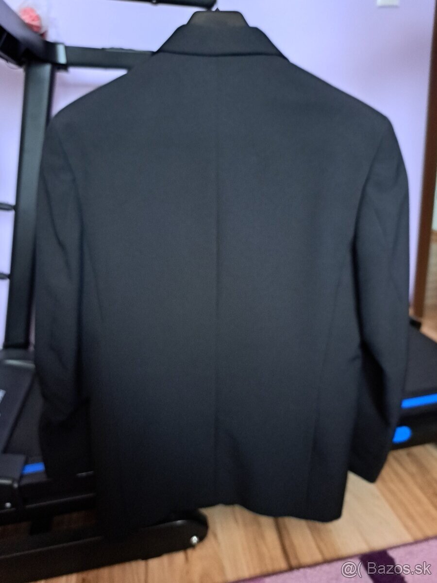 Pánsky oblek čiernej farby, veľkosť 50 a Pánske sako + vesta - 5