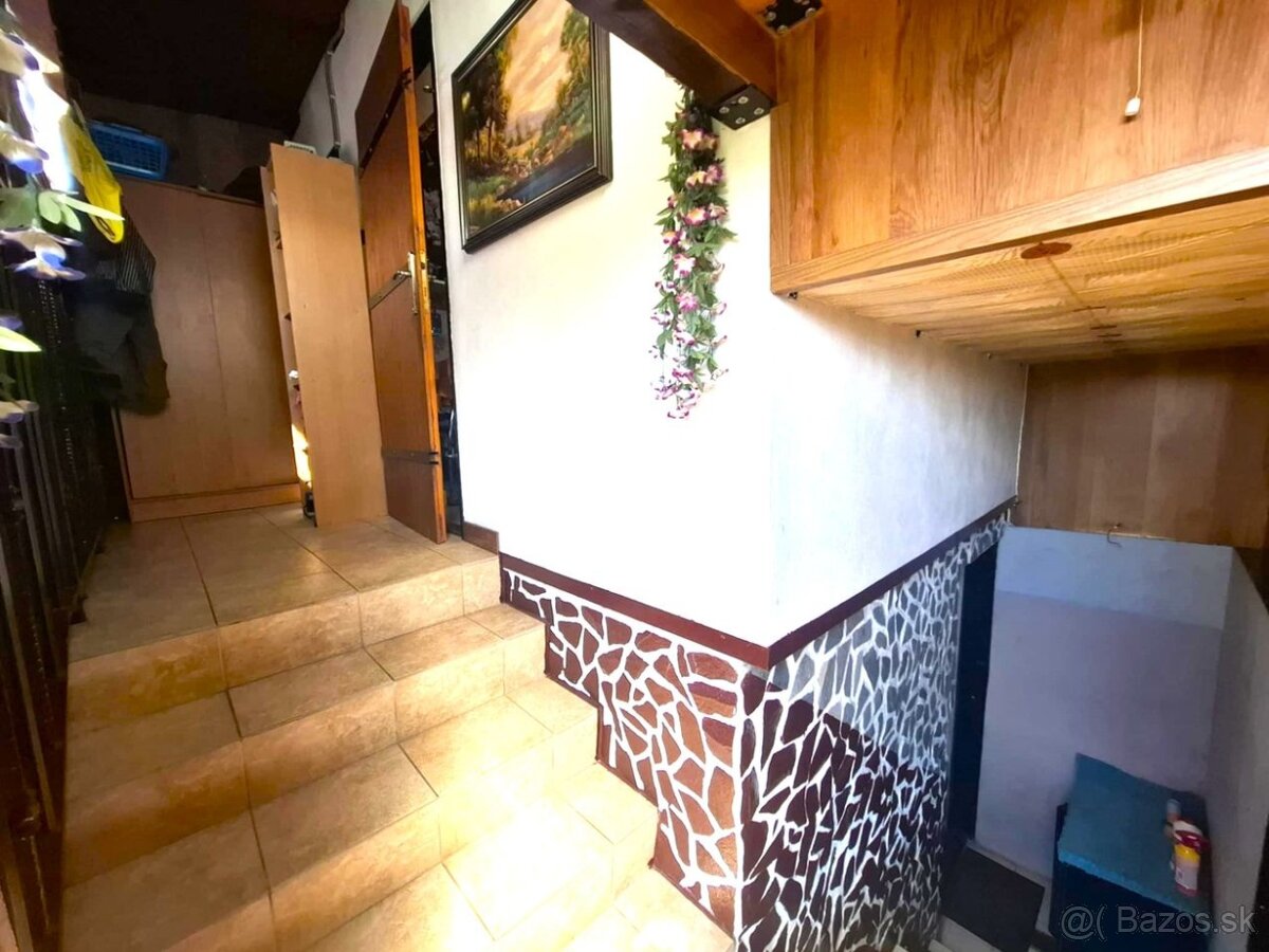 NA PREDAJ - murovaná chatka so záhradou - PRIEVIDZA - 5