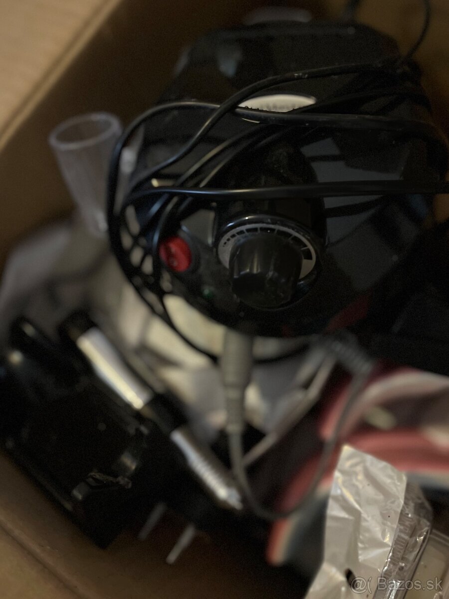 Manikersky stol + prislusenstvo - 5