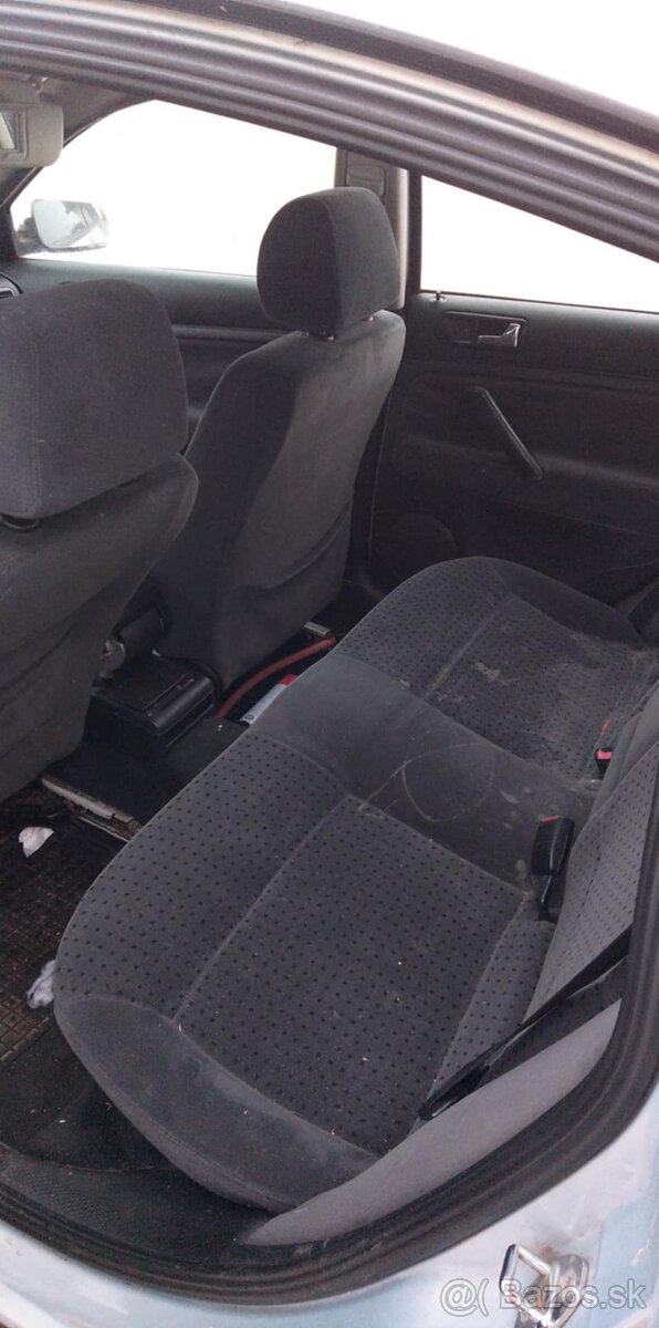 Predám wolksvagen Passat 1.9tdi 66kw - 5