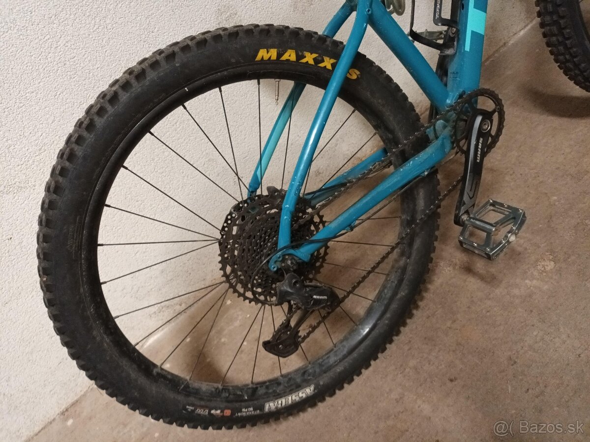 TREK Roscoe 7 - 5