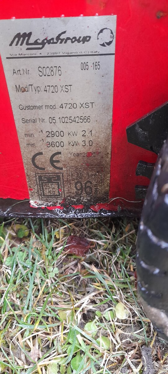 Benzinova kosacka - 5