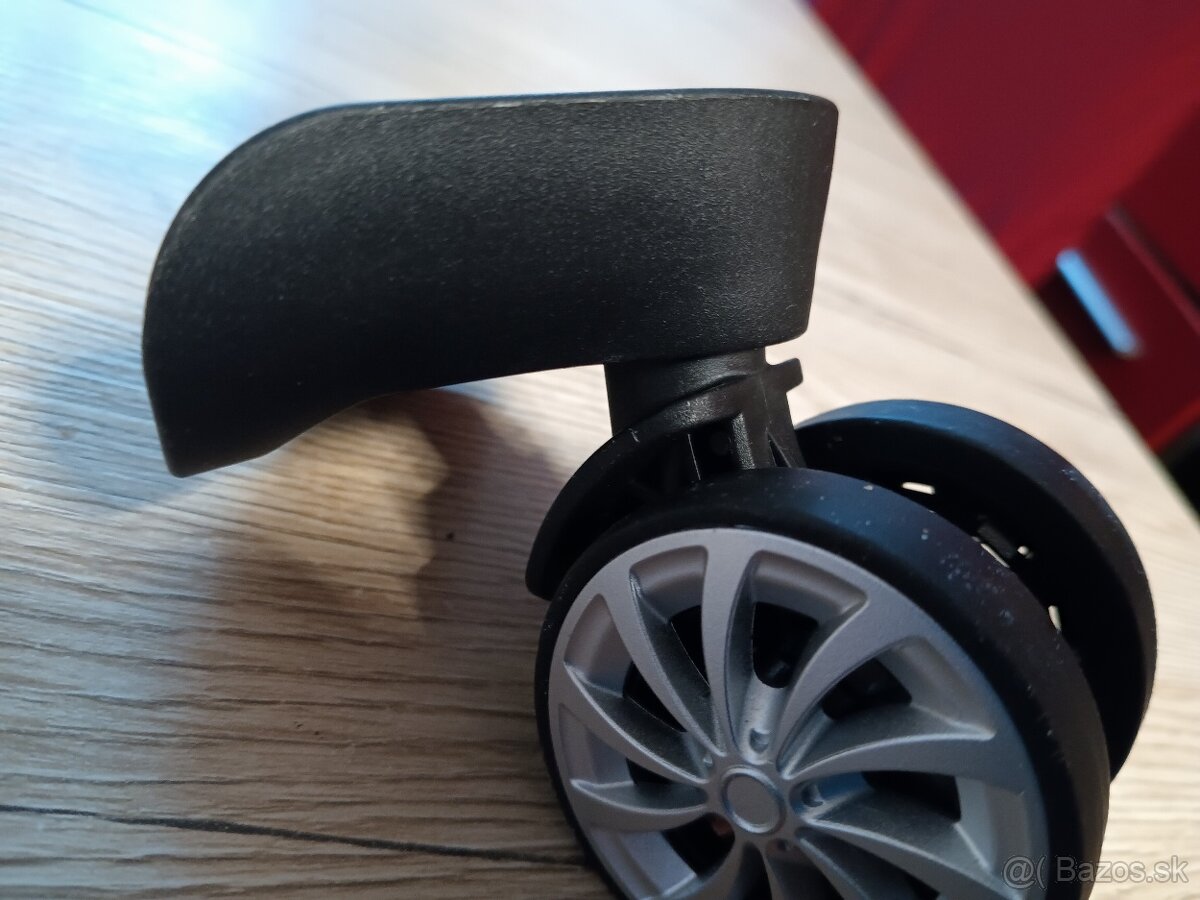 Kolieska na kufor - 5