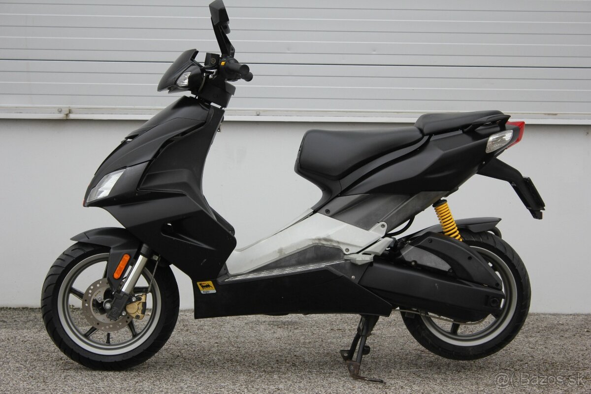 skúter aprilia SR50 2009 AM od 15 rokov ZIMNÁ CENA - 5