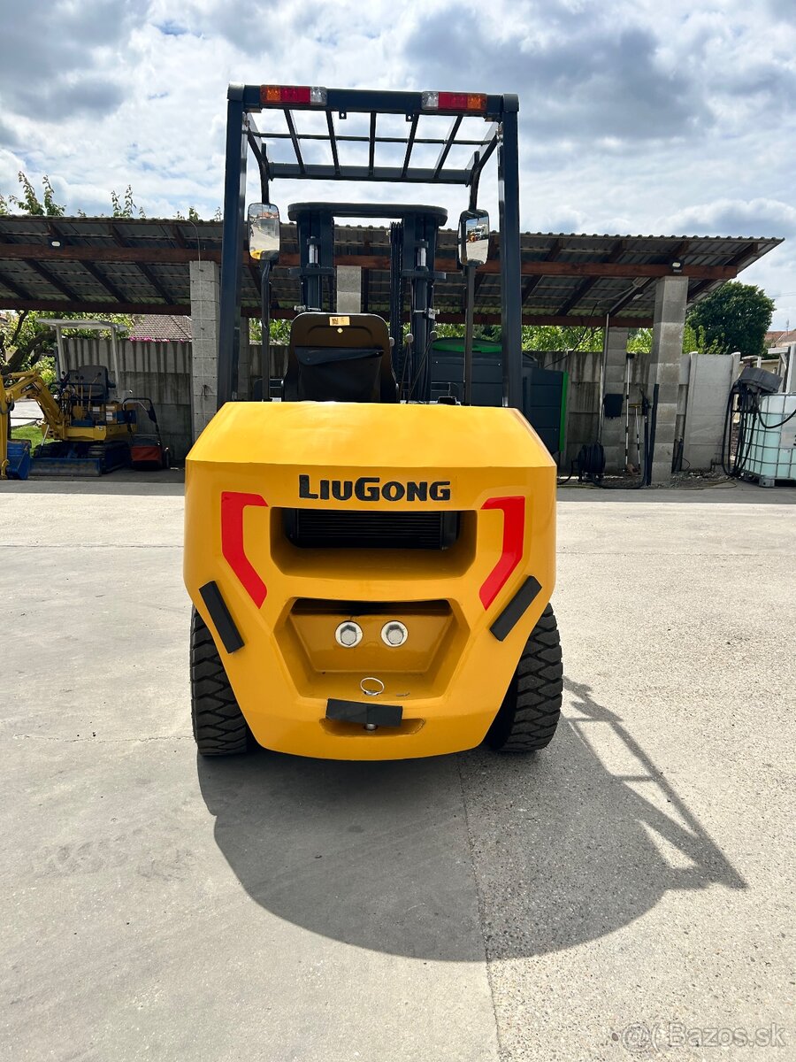 Vysokozdvižný vozik LiuGong E35 (3,5t) - 5