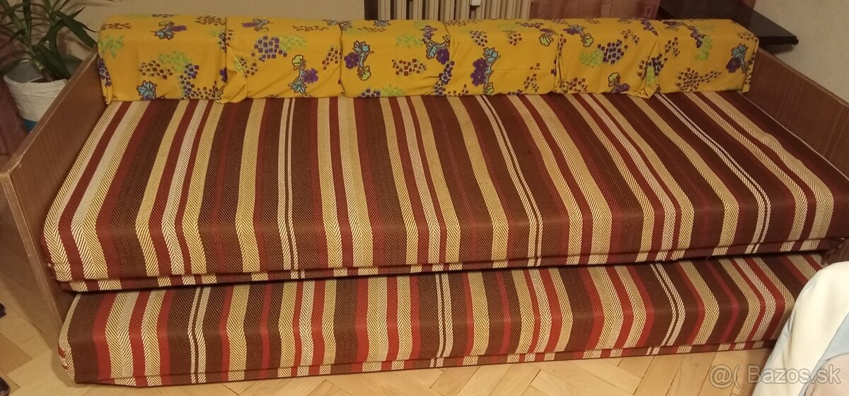 Rozkladacia pohovka a posteľ - 5