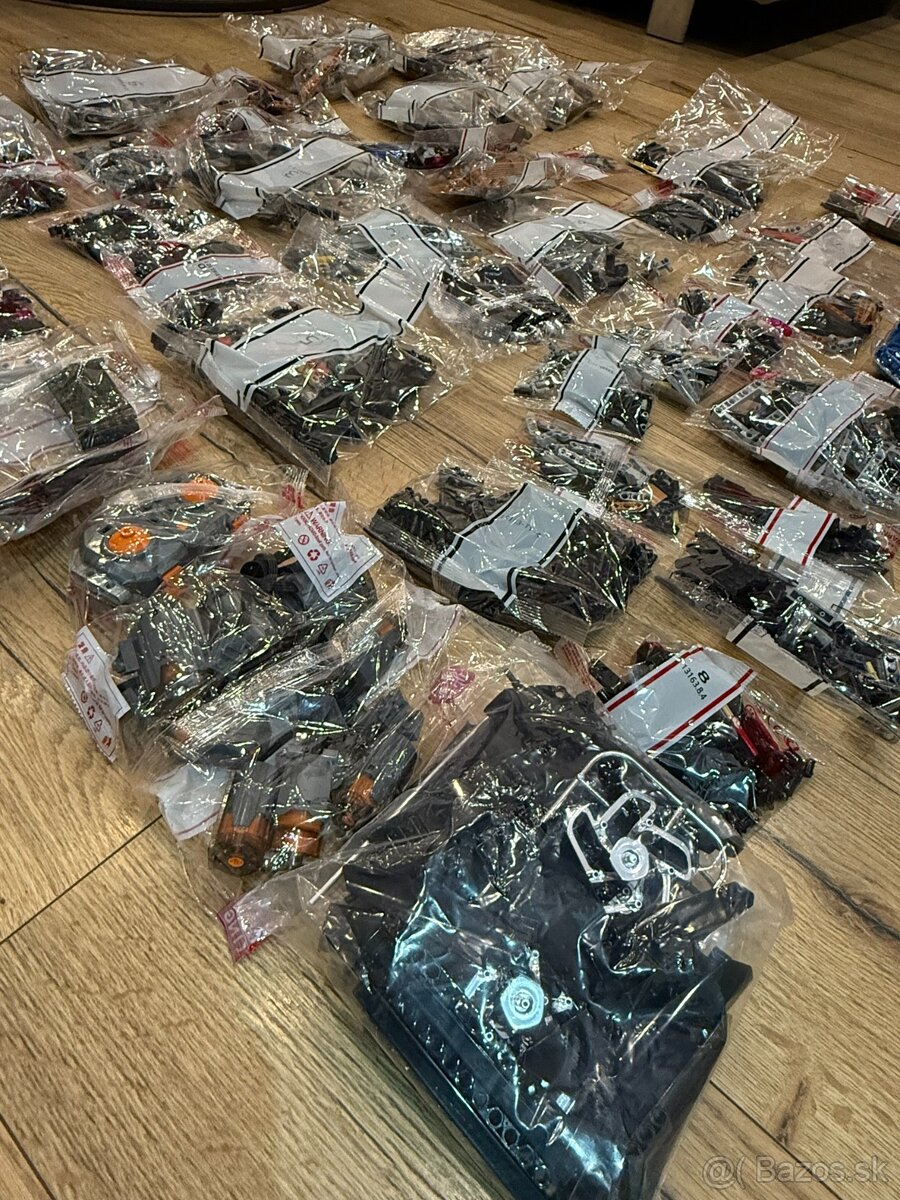 MOULD KING 13163 Bugatti La Voiture Noire - 5