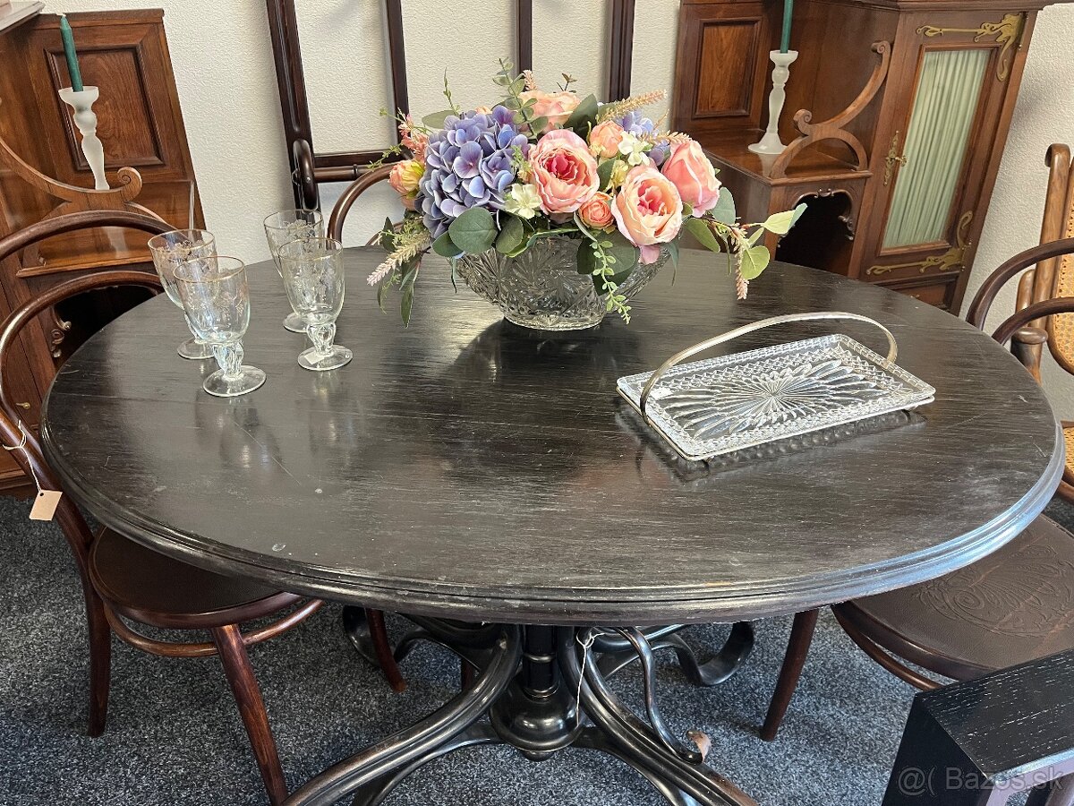 Čierny stôl Thonet - 5