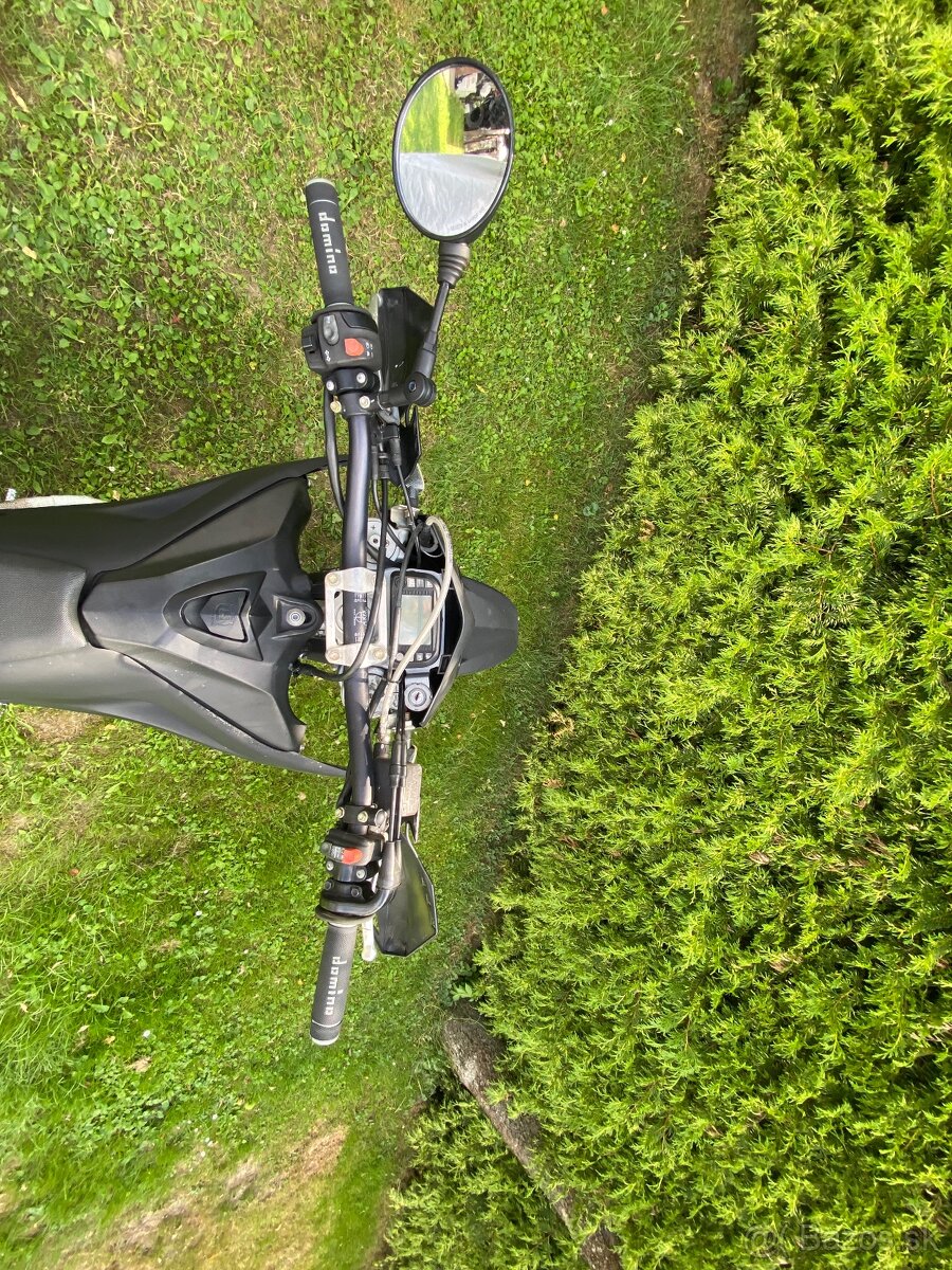 Predám Husqvarna SM 610 ie