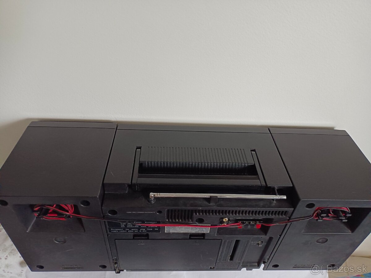 Hitachi TRK 540 E, radiomagnetofon retro kazeťák - 5