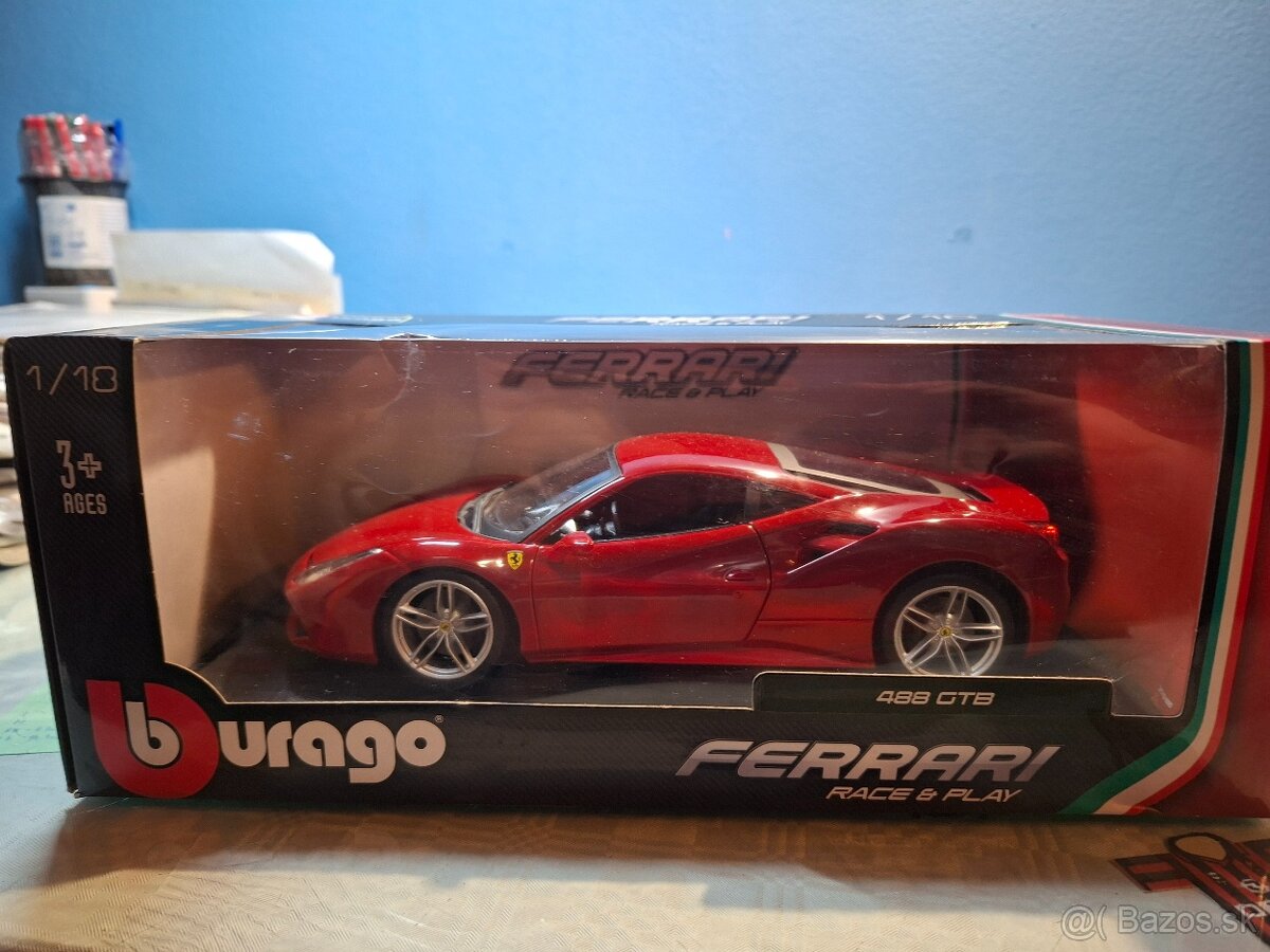 Ferrari 1:18 - 5