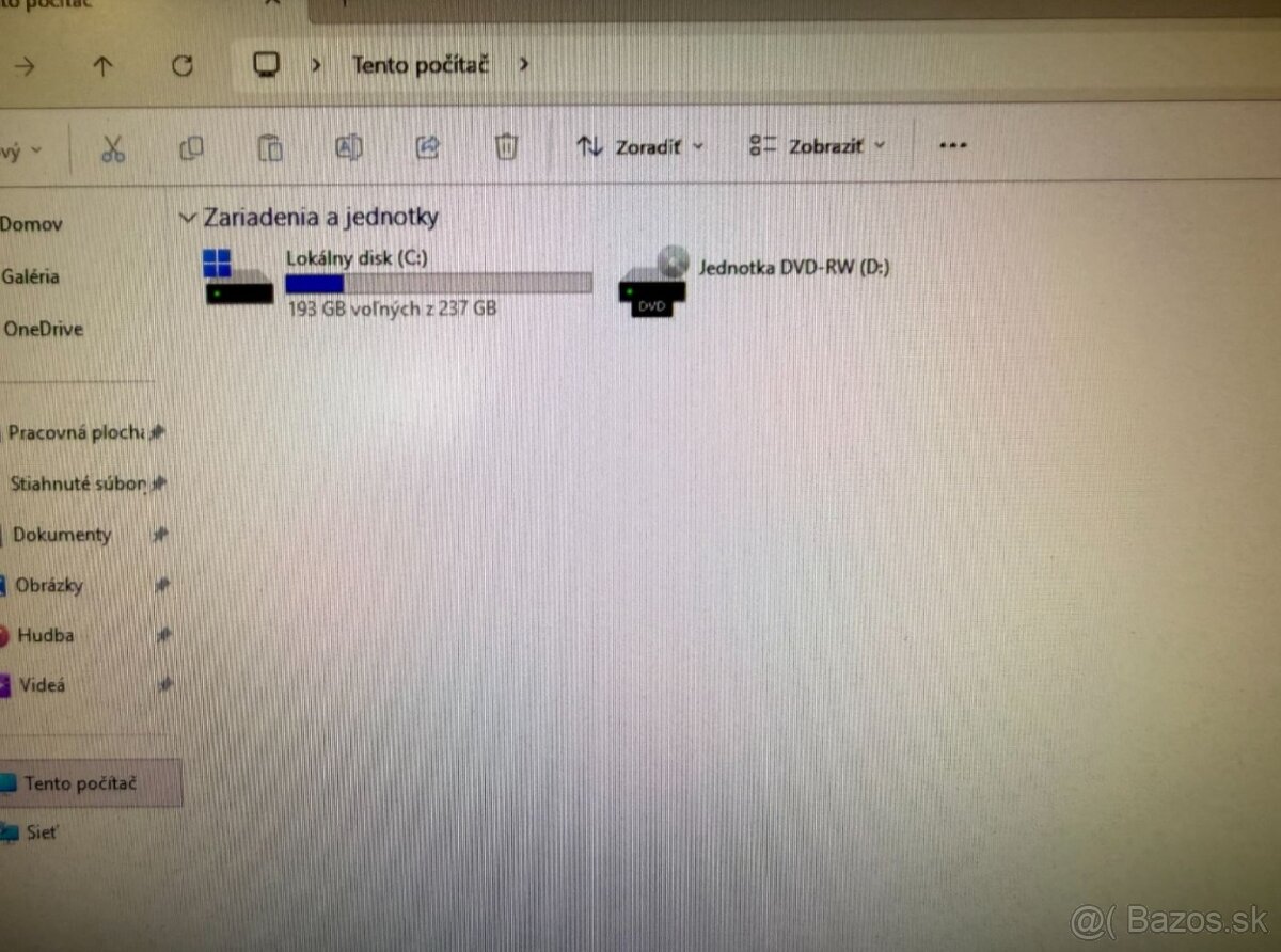 Počítač DELL.Intel i3-6100 2x3,70GHz.8gb ram.256gb SSD - 5
