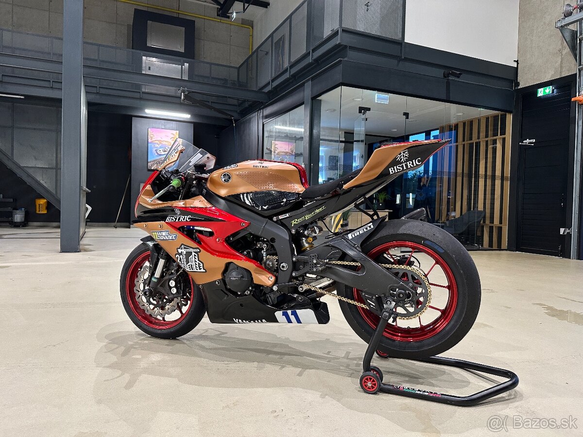 Okruhovka Yamaha R6 - 5