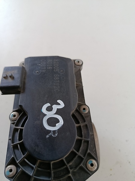 skrtiaca klapka clio3 8200568712c 30€ - 5