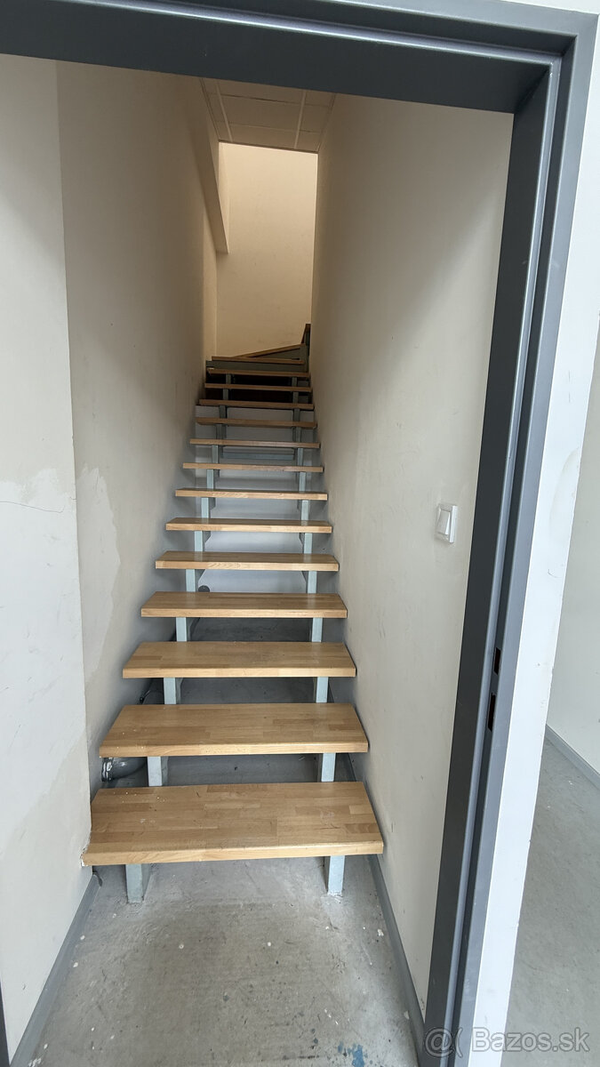 Skladový priestor 66 m2 na poschodí - 5