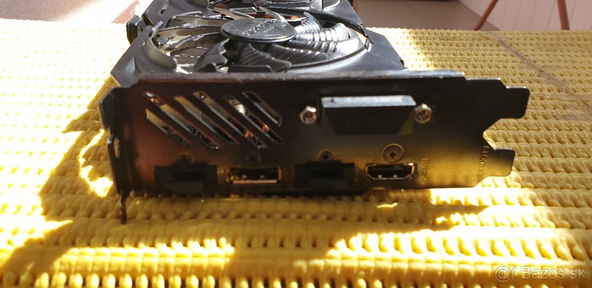 nVIDIA GeForce GTX 970 Gigabyte - 5