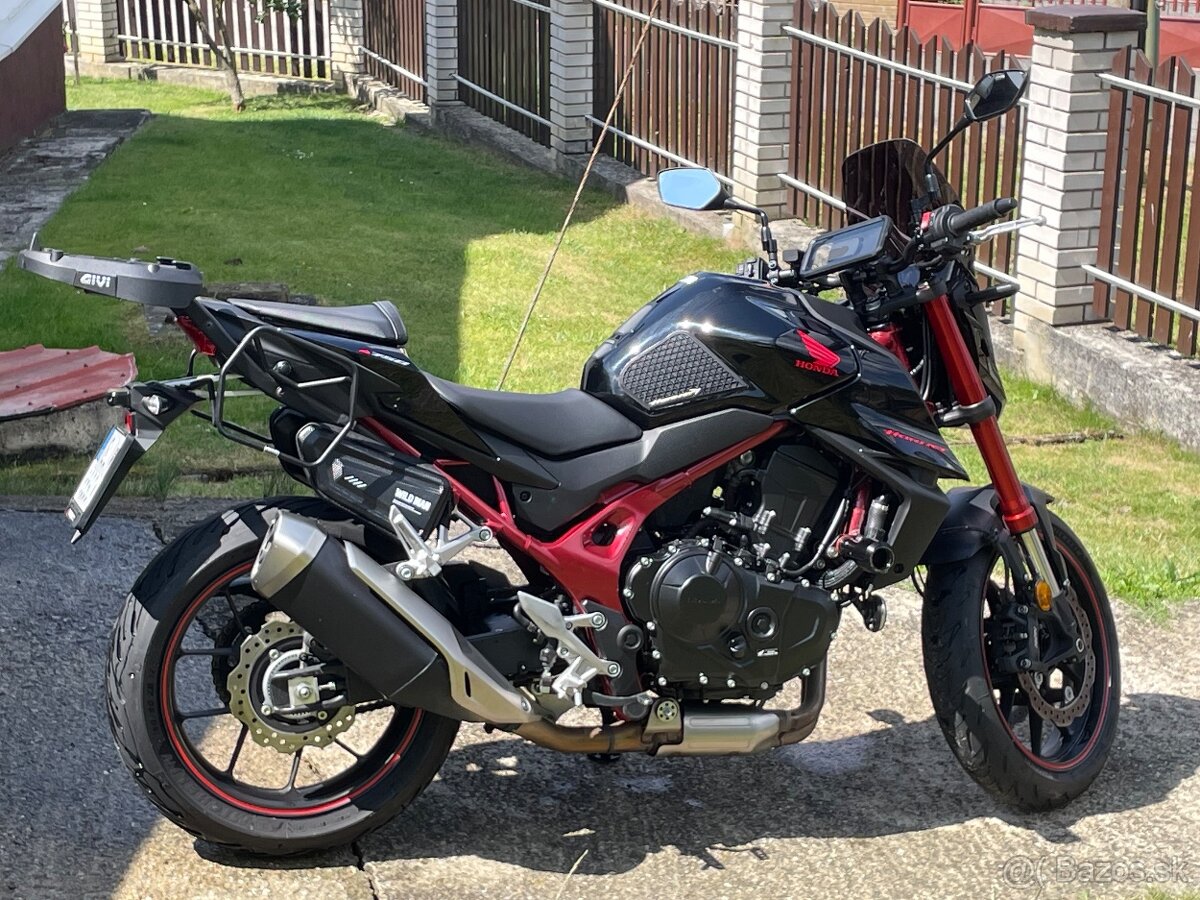 Honda CB 750 Hornet - 5