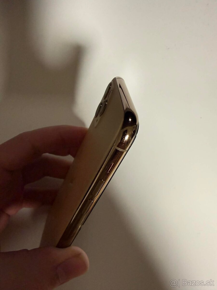Predám alebo vymením iPhone 11 pro max 64gb - 5