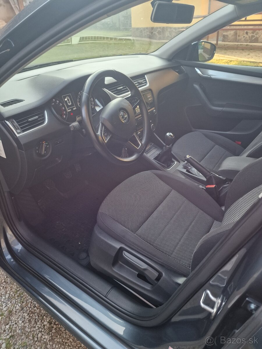 Škoda octavia 3, 1.6tdi - 5
