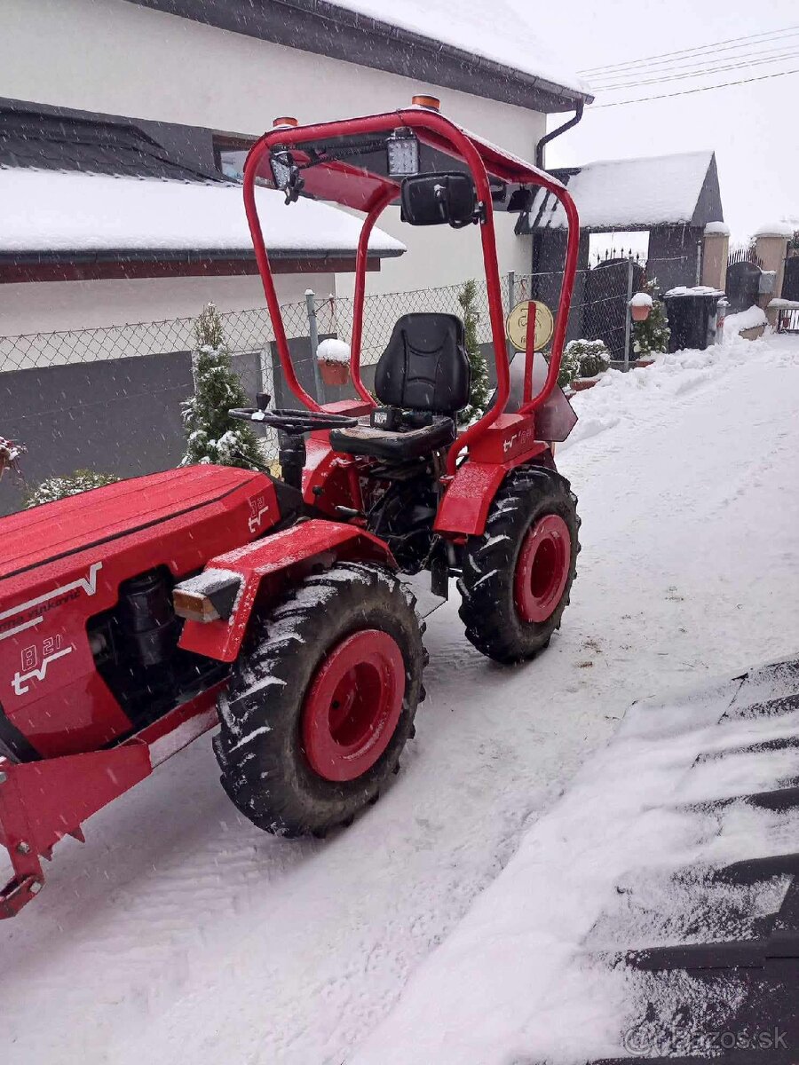 Malotraktor + príslušenstvo. - 5