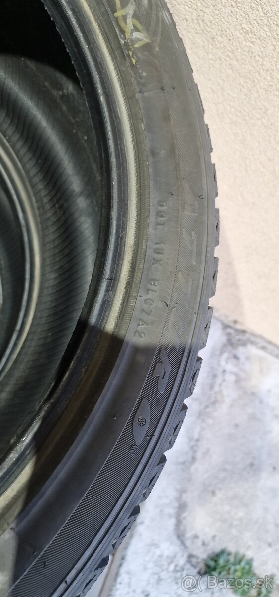285/40 R21 - 5