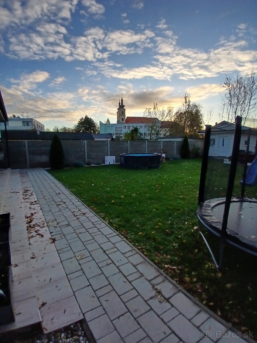 Na predaj moderný rodinný drevodom v tichej lokalite v pútni - 5