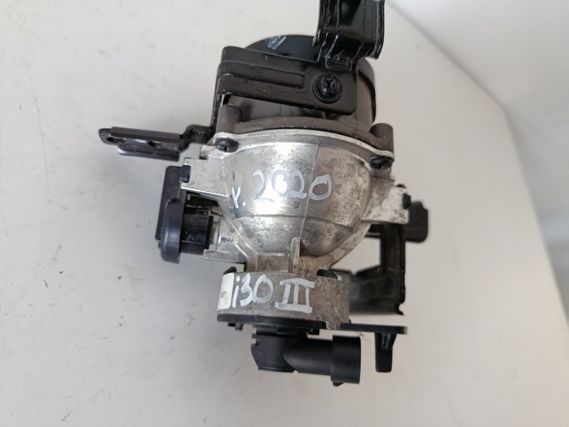 svetlo hmlovka prava hyundai i30 2020 1g4500 100€ - 5