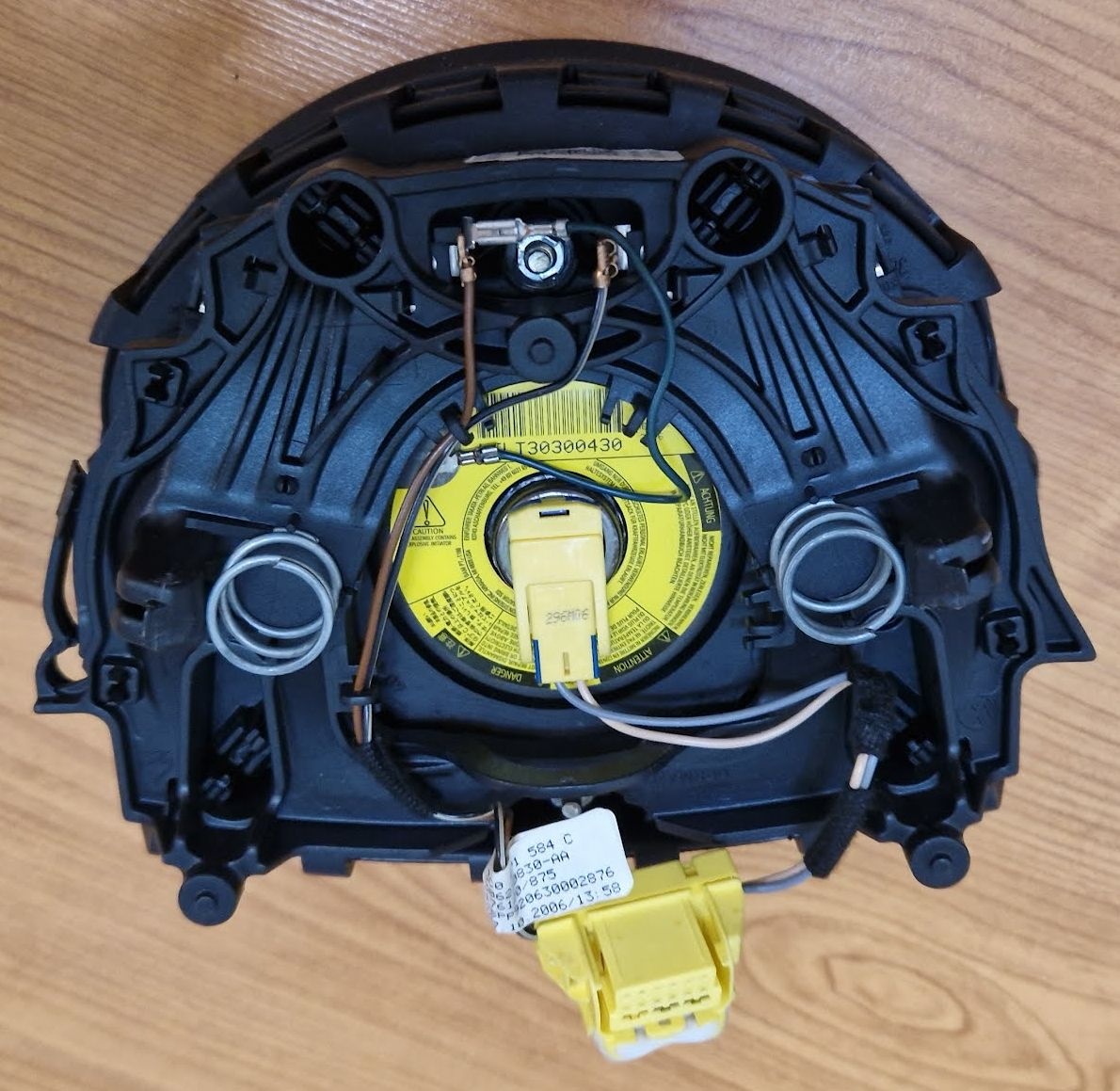 Volant s prílušenstvom na Passat B6 - 5