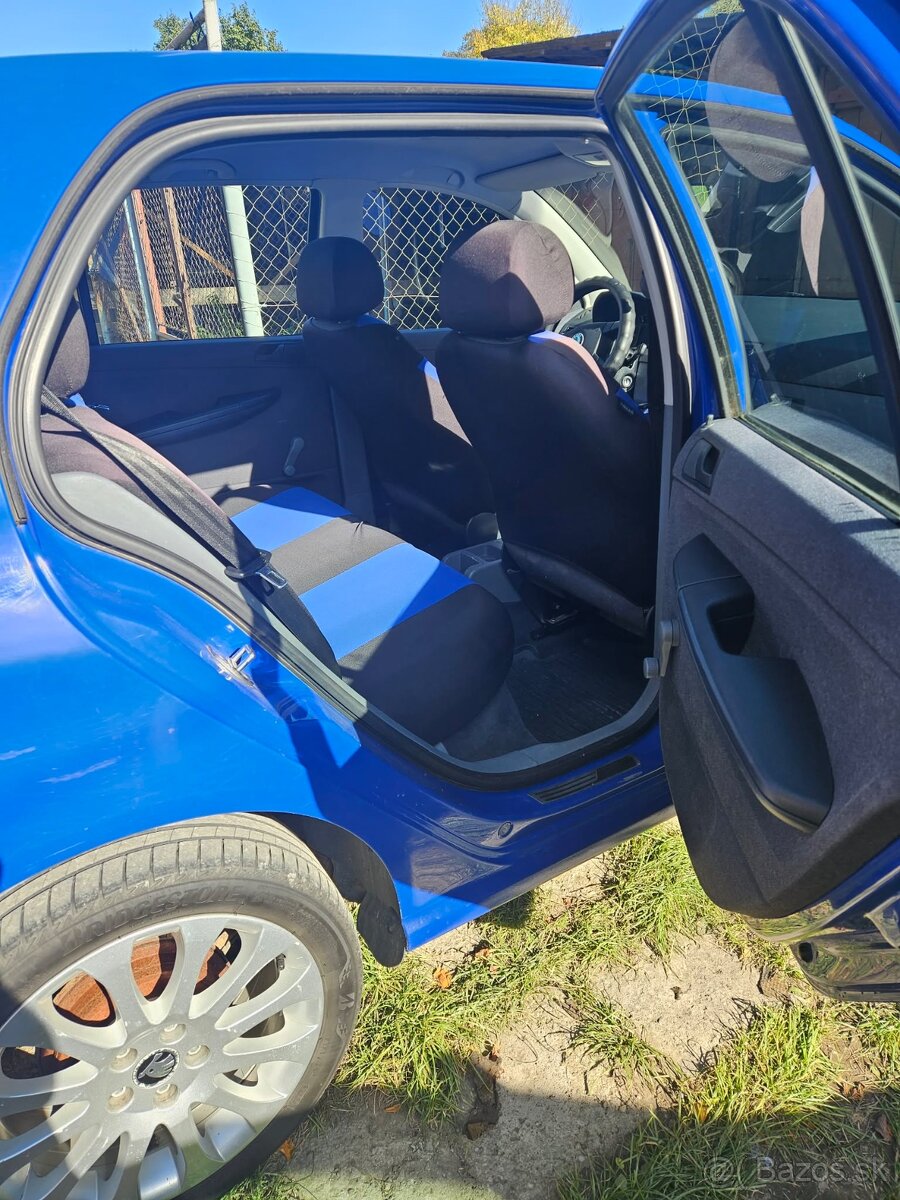 Škoda Fábia 1.4MPI 55kw - 5