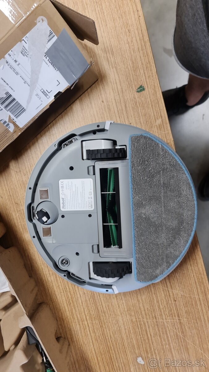 iRobot Roomba Combo Essential šedý Y011640 Mopovací - novy - 5